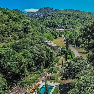 La Bergerie Pradel Bed & Breakfast Le Beaucet